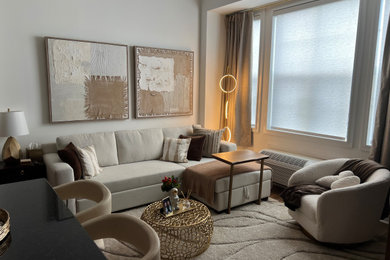 Example of a mid-century modern living room design in Miami