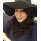 Faryal Rs foto