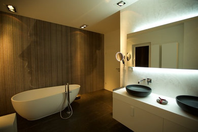 Modernes Badezimmer in Sonstige