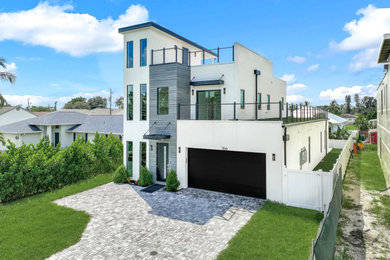 Modern exterior home idea in Miami