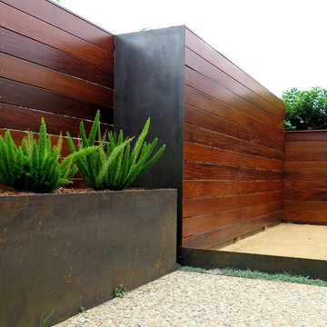 Montgomery entry garden