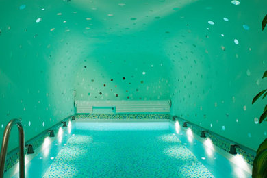 Moderner Pool in München