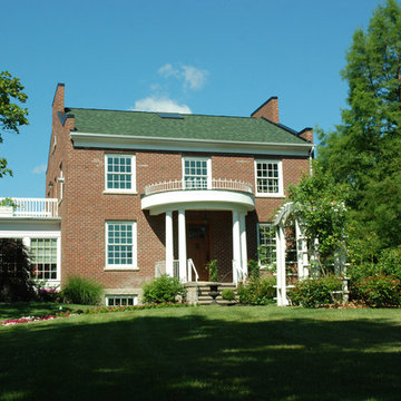 Niagara Parkway Home