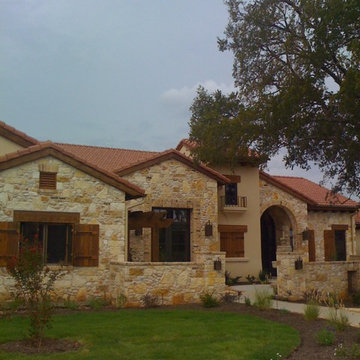 Custom Home w/ Stone Courtyard - Georgetown, TX