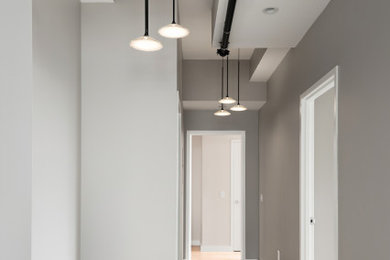 Hallway - modern hallway idea in New York