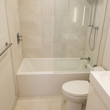 3-piece bathroom in Aurora