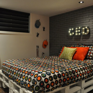 Coolest teenage boy's room!