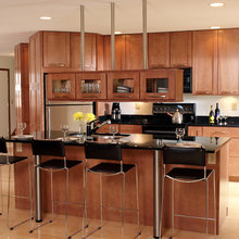 medium wood shaker, black appliances