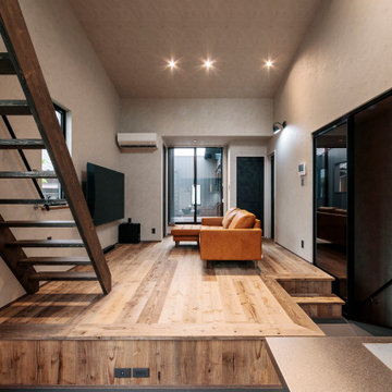 INDUSTRY HOUSE(インダストリーハウス)