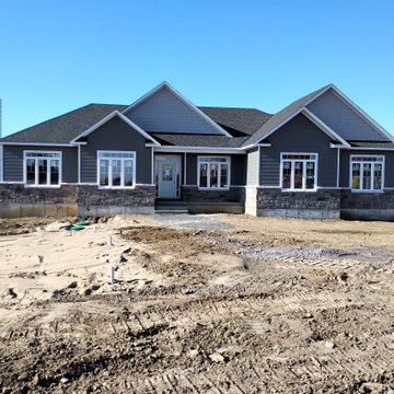 JAMES HARDIE SIDING & ROYAL VINYL SIDING - ASHTON, ON