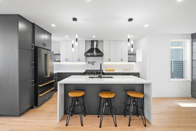Kitchen - contemporary kitchen idea in Boston