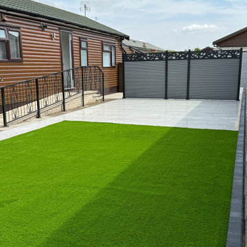 Artificial Lawn and Porcelain Terrace at a Lodge