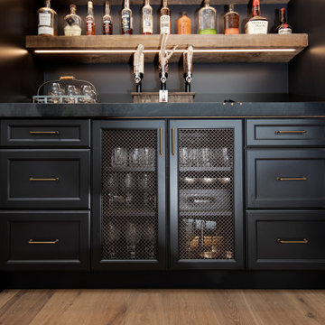 Moody Bar