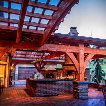 Outdoor Kitchen & Entertainment Patio