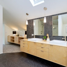 0 Runnymede Guest bath