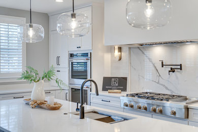 Kitchen - transitional kitchen idea in DC Metro