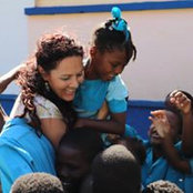 Tamara Lowe's photo