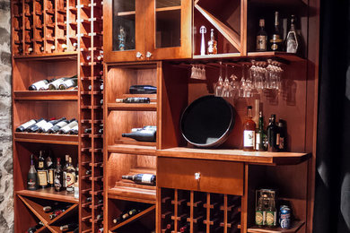 Example of a wine cellar design in Toronto