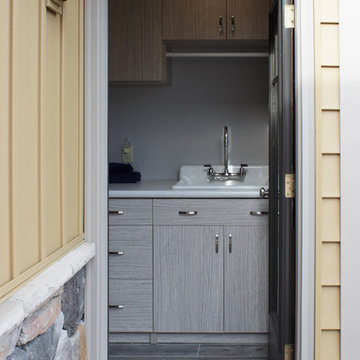 Space Saving Laundry Room