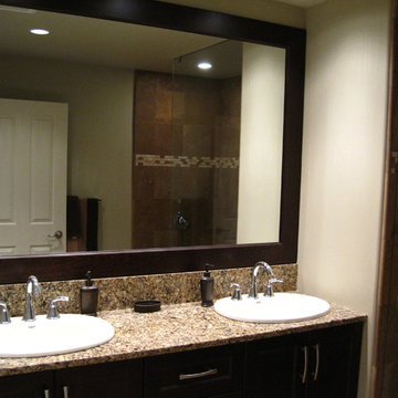 Travertine shower and floor