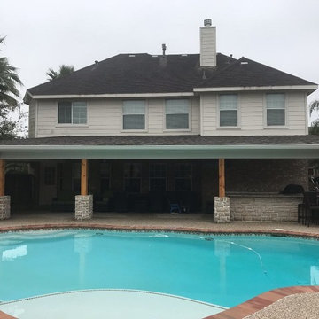 Covered Patio and Outdoor Kitchen in Friendswood, TX