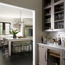 wet bar dining alcove