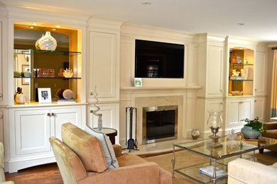 Living room - traditional living room idea in New York