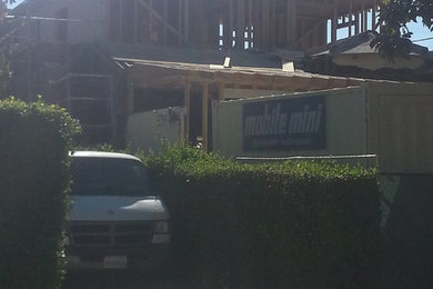 Inspiration for a transitional exterior home remodel in Los Angeles