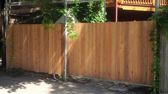 Montreal - Western Red Cedar / Overhead Sliding Gate