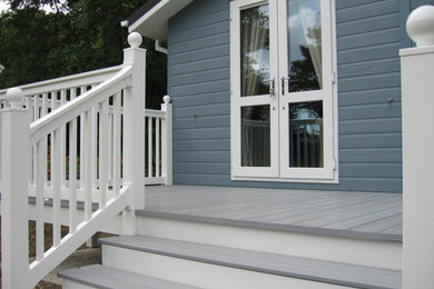 This is an example of a contemporary deck.
