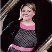 Amanda Roberts's photo