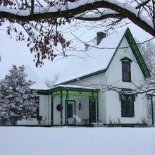Cincinnati home in the snow
