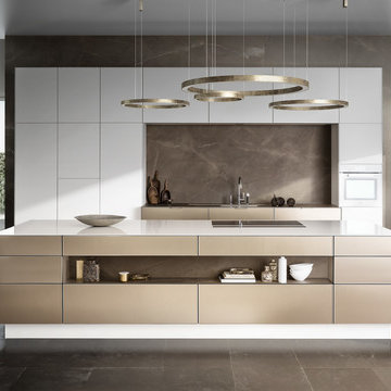SieMatic PURE Design - White and Brushed Gold Kitchen