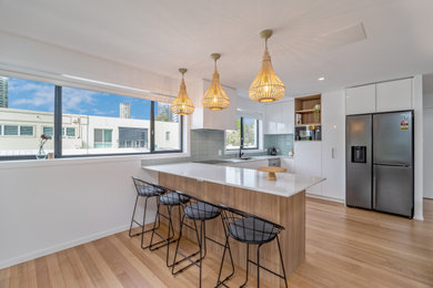 Modern kitchen in Gold Coast - Tweed.