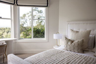 Inspiration for a traditional bedroom in Wollongong.
