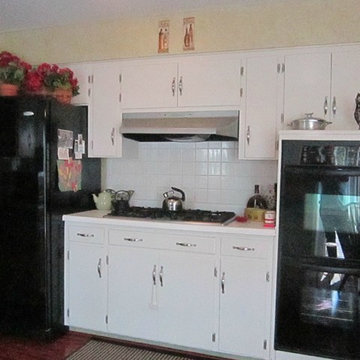 Gladstone, MO - Kathy's Kitchen (before)