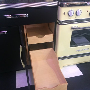 Big Chill Kitchen - Retro Meets Modern