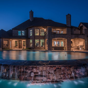 Custom Free-Form Pool with Negative Edge & Large Catch Basin
