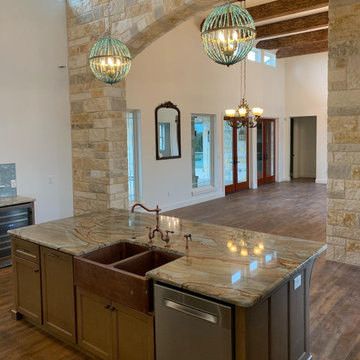 Helotes area