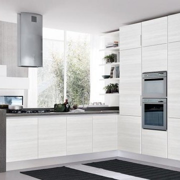 Modern Italian Custom Made Kitchens by LUBE