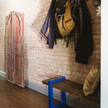 My Houzz: Couple Put a Personal Stamp on Their Chicago Condo