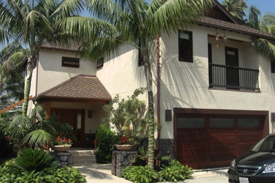 Inspiration for a contemporary exterior home remodel in Orange County