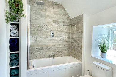 Inspiration for a contemporary bathroom in Oxfordshire.