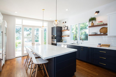 Trendy kitchen photo in San Diego