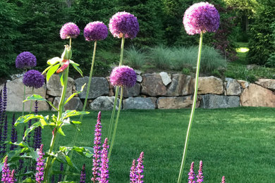 Design ideas for a landscaping in New York.