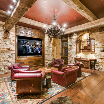 Exquisite Lakeside Estate!