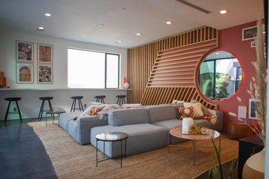 Example of an eclectic living room design in Los Angeles