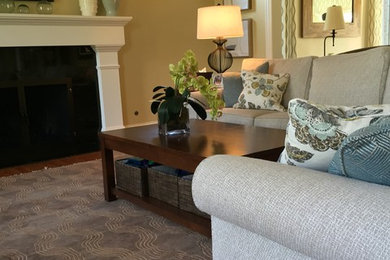 Example of a mid-sized transitional family room design in Chicago