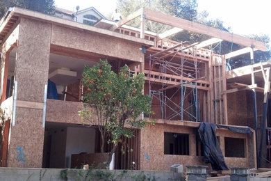 Example of a minimalist home design design in Los Angeles
