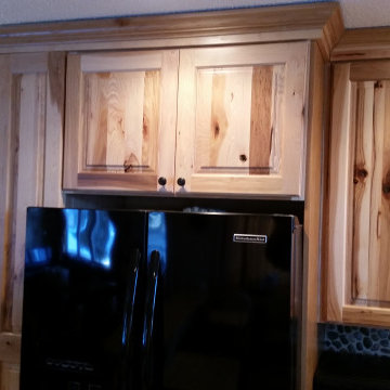 Natural Rustic Hickory Kitchen Cabinets